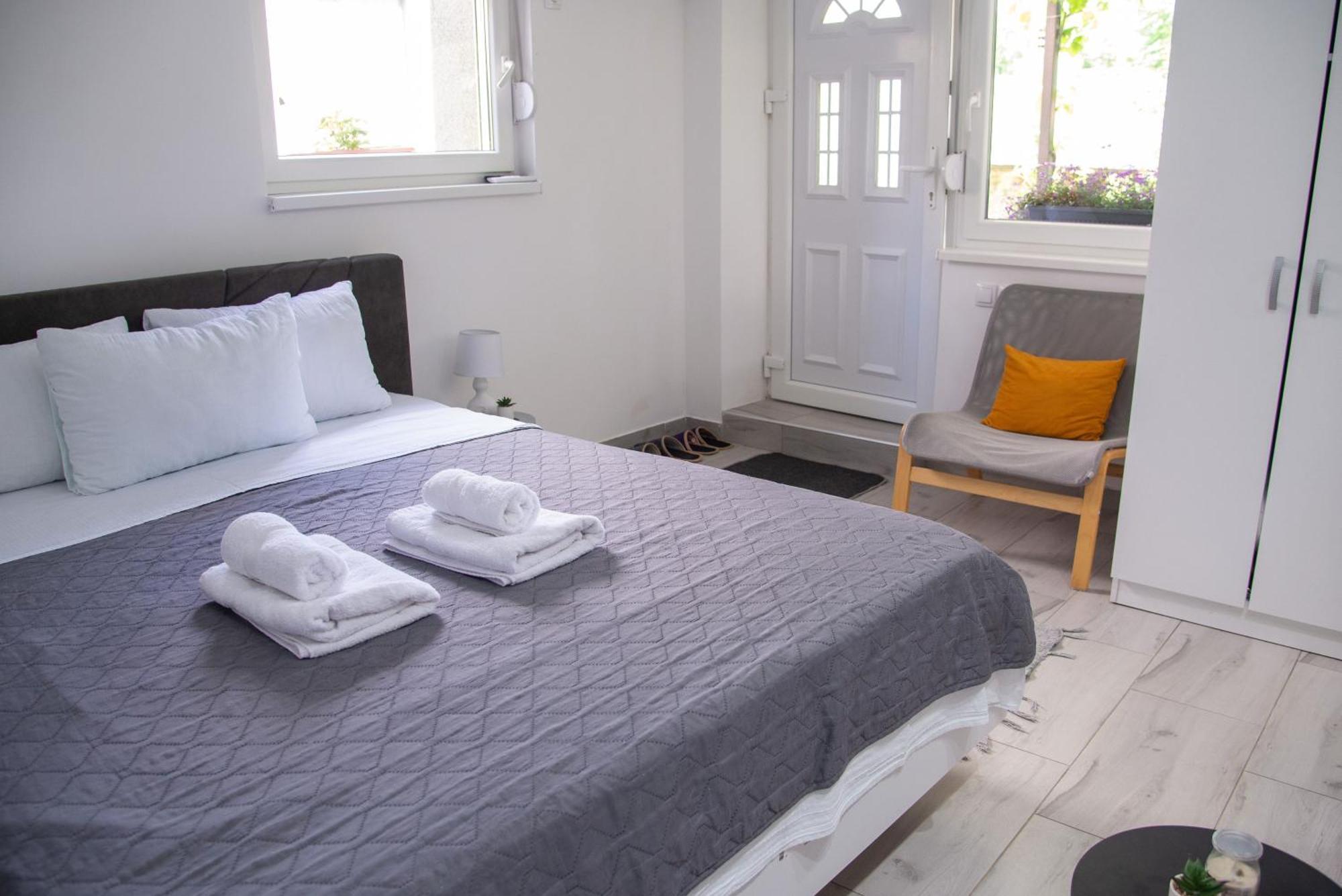 Apartmani Maslacak Врдник Экстерьер фото