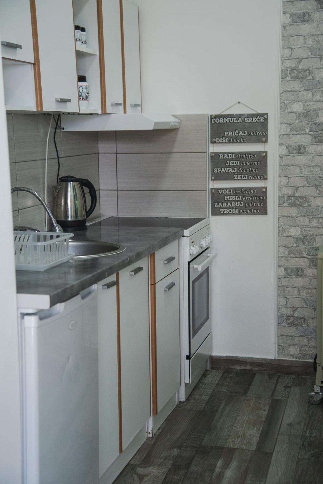 Apartmani Maslacak Врдник Экстерьер фото