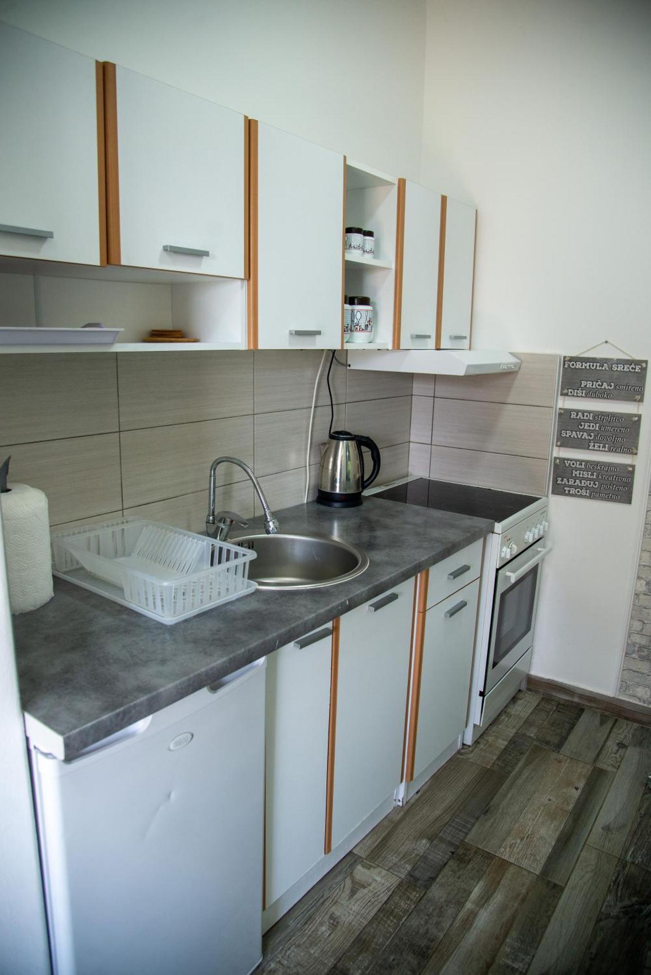 Apartmani Maslacak Врдник Экстерьер фото
