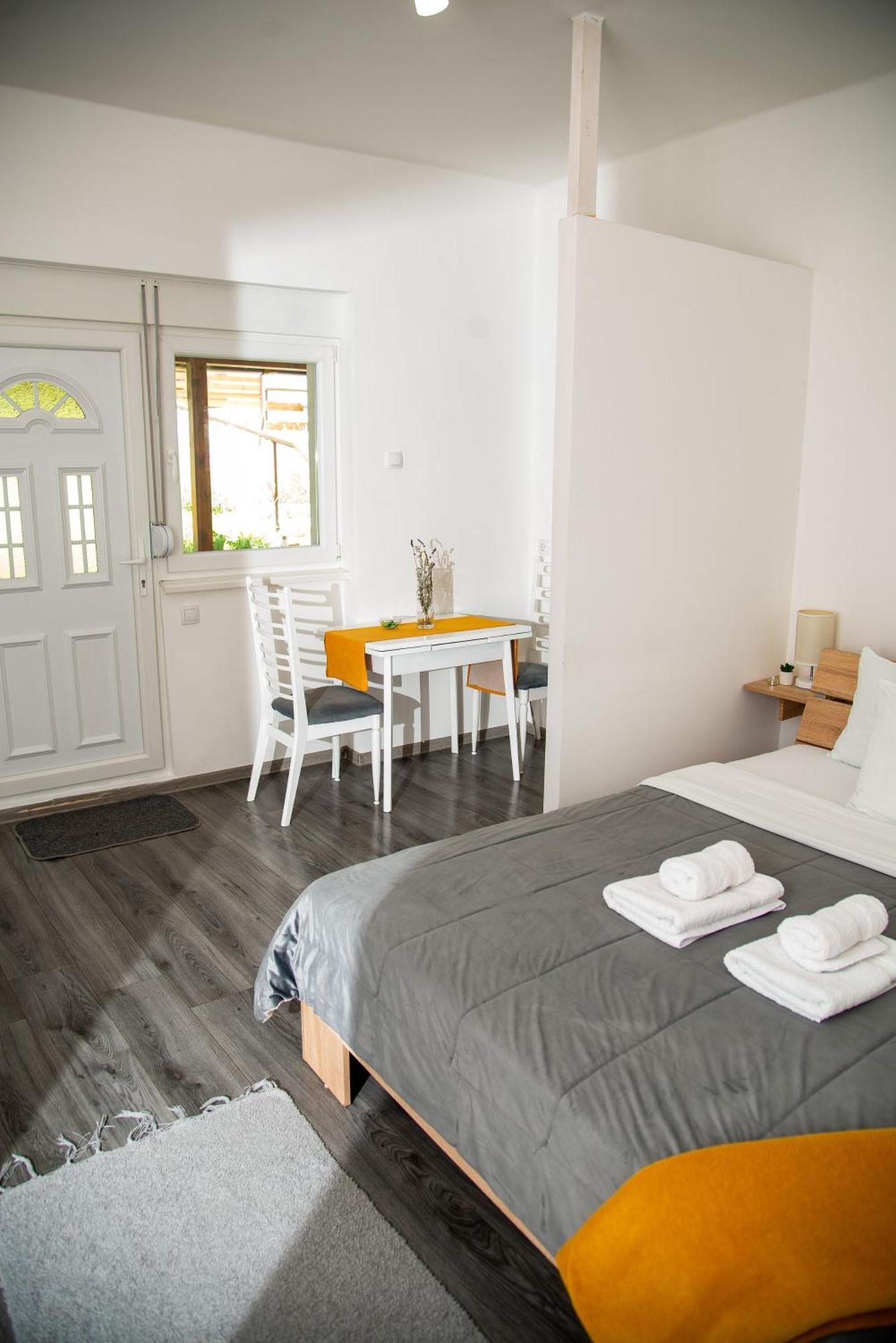 Apartmani Maslacak Врдник Экстерьер фото